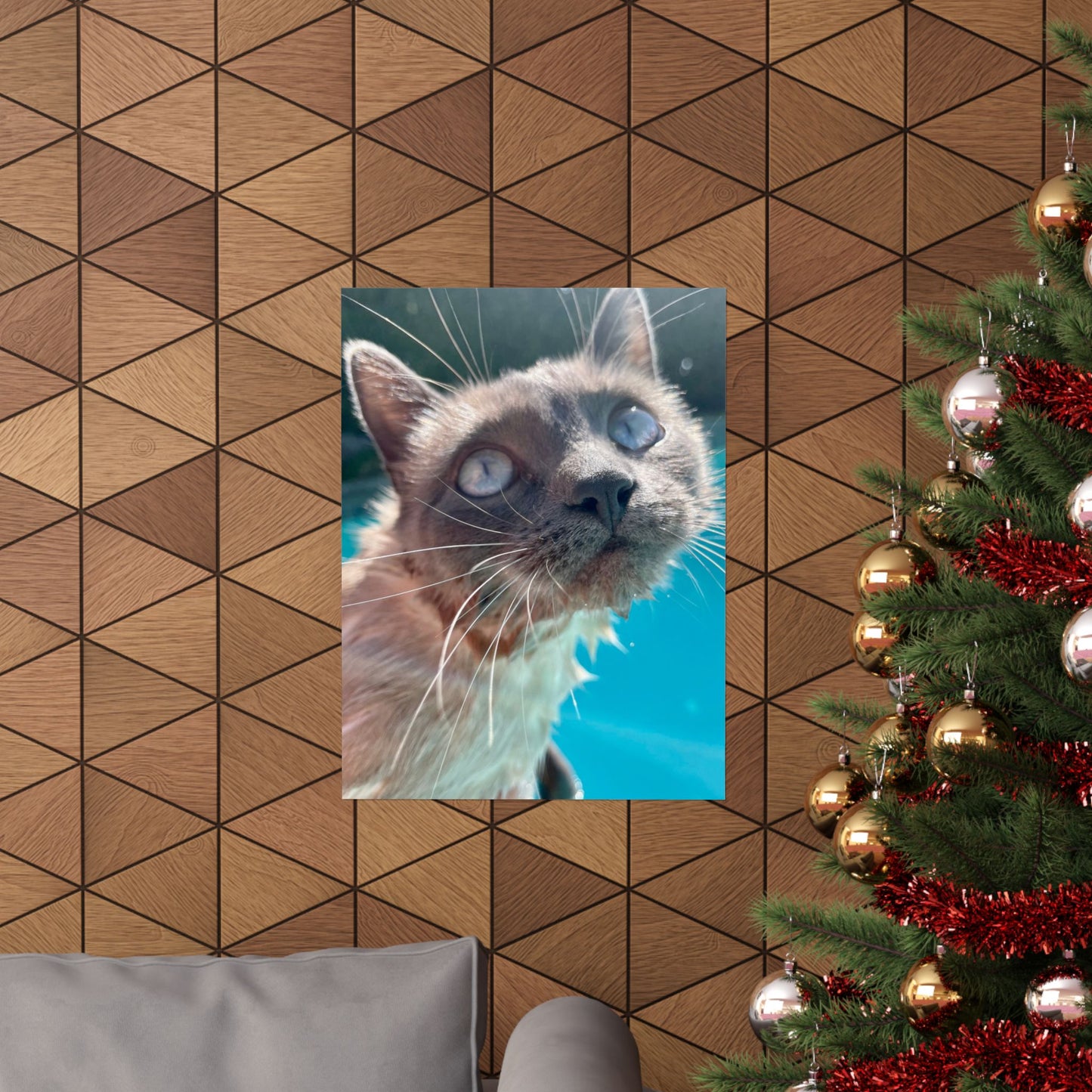 Splashy Hester Close-Up Matte Vertical Print